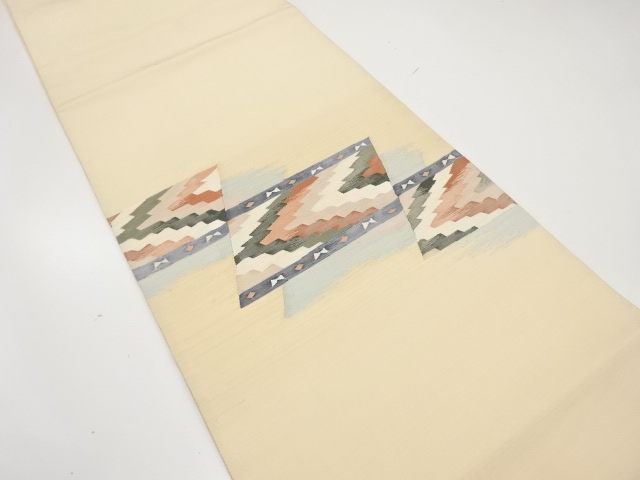 変わり色紙に幾何学模様織り出し　袋帯